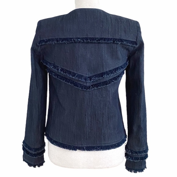 ELIZABETH AND JAMES DARK WASH DENIM FRINGE COLLARLESS JACKET - XS - Picture 3 of 9